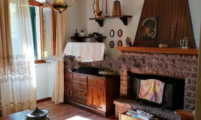 Rexer-Borgo-a-Mozzano-Vendesi-Villa-in-Localit-Pastino-Pastino-Borgo-a-Mozzano-Salone