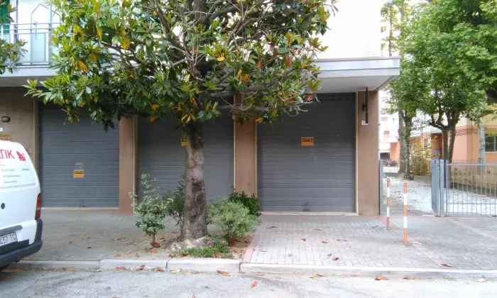 Rexer-Cesenatico-Locale-Commerciale-C-Garage