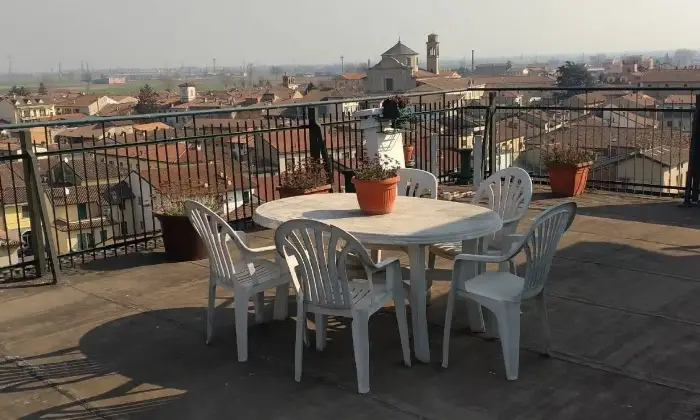 Rexer-Castelnuovo-Scrivia-Vendesi-appartamento-in-via-Settembre-Castelnuovo-Scrivia-Terrazzo