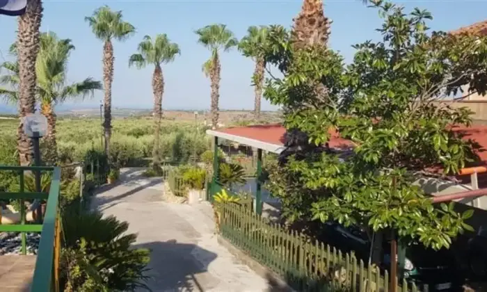 Rexer-Carlentini-Villa-in-vendita-in-localit-Localit-minnella-snc-Giardino