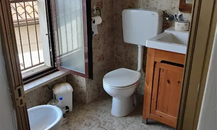 Rexer-Fivizzano-Vendesi-casa-indipendente-a-Fivizzano-Bagno