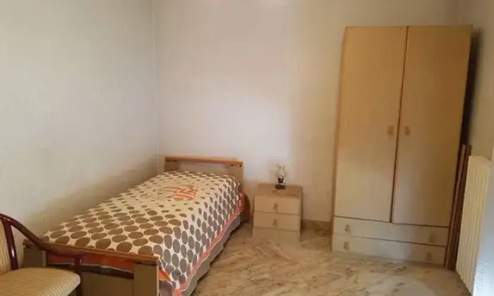Rexer-Comiso-Vendesi-appartamento-a-Comiso-CameraDaLetto
