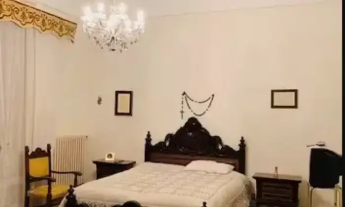 Rexer-Martina-Franca-Vendesi-palazzo-a-MARTINA-FRANCA-TA-CameraDaLetto