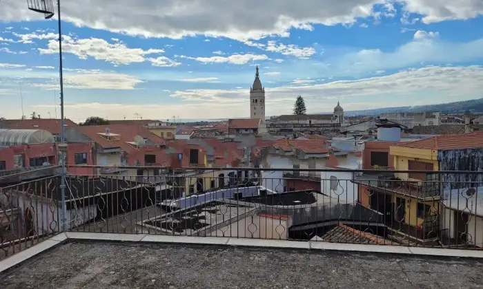 Rexer-Fiumefreddo-di-Sicilia-Quadrilocale-in-via-Regina-Margherita-Fiumefreddo-di-Sicilia-Terrazzo