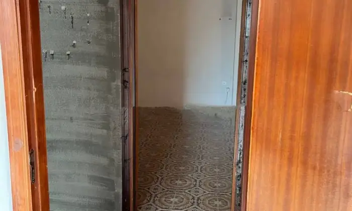 Rexer-Biancavilla-Vendesi-Trilocale-via-Giacomo-Matteotti-Biancavilla-Ingresso
