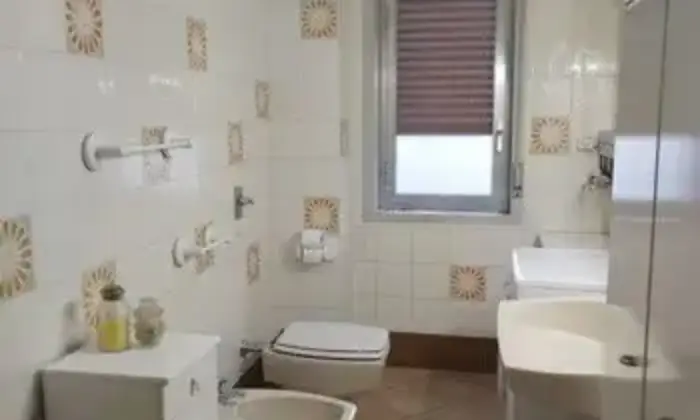 Rexer-San-Cataldo-Vendesi-appartamento-con-garage-Bagno