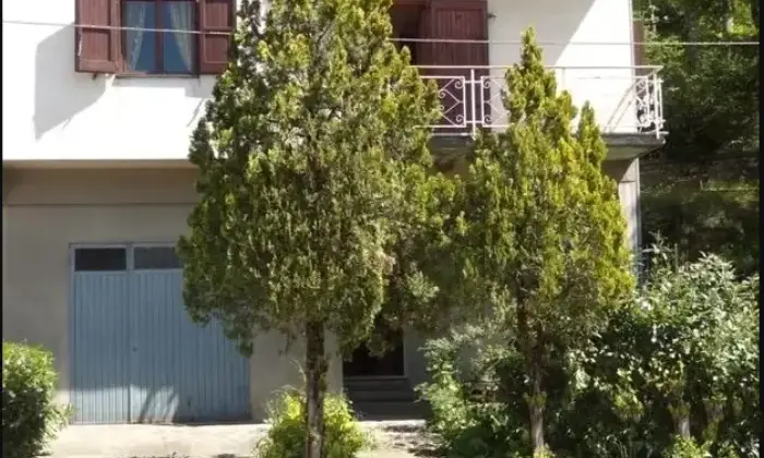 Rexer-Riolunato-Appartamento-in-vendita-in-via-Statale-a-Riolunato-Terrazzo