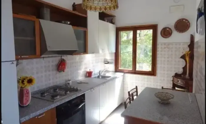 Rexer-Riolunato-Appartamento-in-vendita-in-via-Statale-a-Riolunato-Cucina