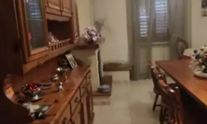 Rexer-San-Bartolomeo-in-Galdo-Casa-di-paese-in-vendita-in-via-Leonardo-Bianchi-Sala
