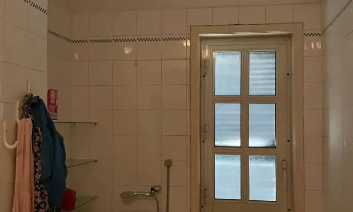 Rexer-Monteforte-Irpino-Vendesi-appartamento-via-Molinelle-Monteforte-Irpino-Bagno