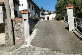 Rexer-Fivizzano-Terratetto-unifamiliare-in-via-del-Castello-Giardino