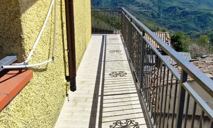 Rexer-Aiello-Calabro-Attico-Aiello-Calabro-Balcone