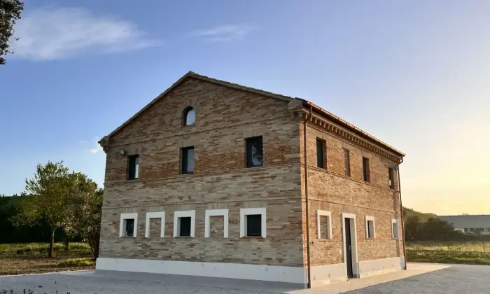 Rexer-Osimo-Casale-in-vendita-in-via-di-Jesi-Osimo-Terrazzo