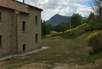 Rexer-Rosora-Casa-colonica-in-vendita-a-Rosora-in-via-Fondiglie-Terrazzo