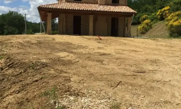 Rexer-Rosora-Casa-colonica-in-vendita-a-Rosora-in-via-Fondiglie-Terrazzo