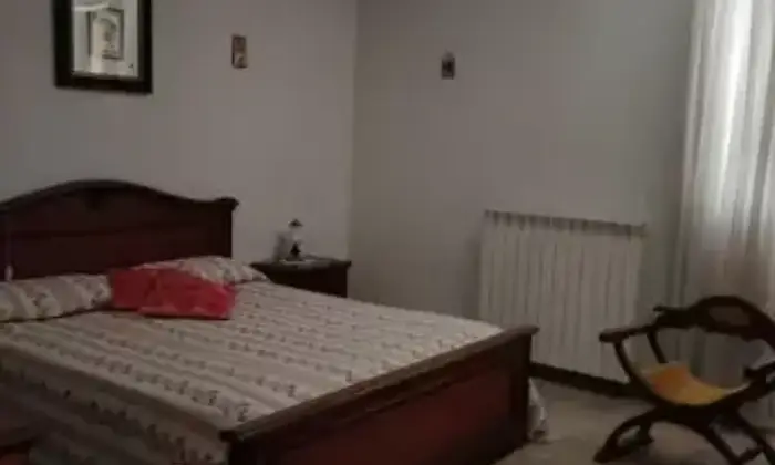 Rexer-Lettomanoppello-Vendesi-appartamento-lettomanoppello-Via-Lavino-CameraDaLetto