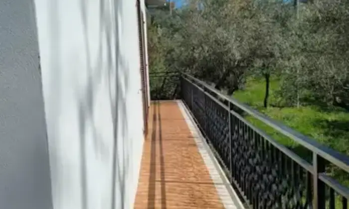 Rexer-Lettomanoppello-Vendesi-appartamento-lettomanoppello-Via-Lavino-Balcone
