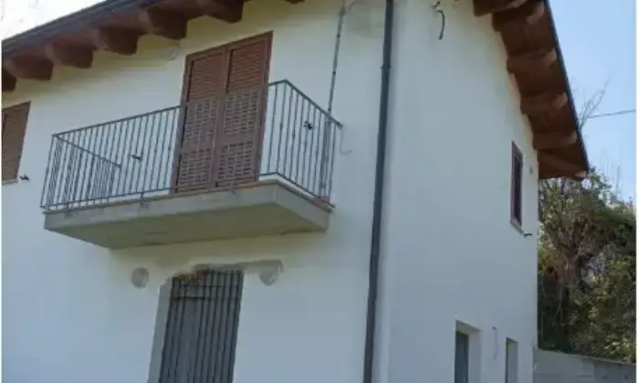 Rexer-Isola-del-Gran-Sasso-dItalia-Masseria-nuova-in-vendita-a-Isola-del-Gran-Sasso-dItalia-Terrazzo