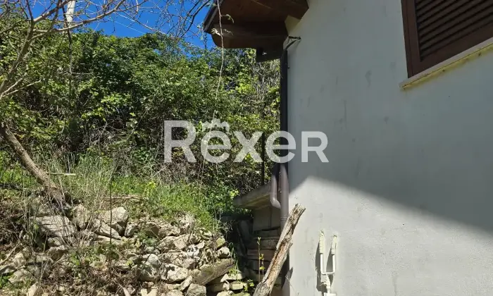 Rexer-Isola-del-Gran-Sasso-dItalia-Masseria-nuova-in-vendita-a-Isola-del-Gran-Sasso-dItalia-Altro