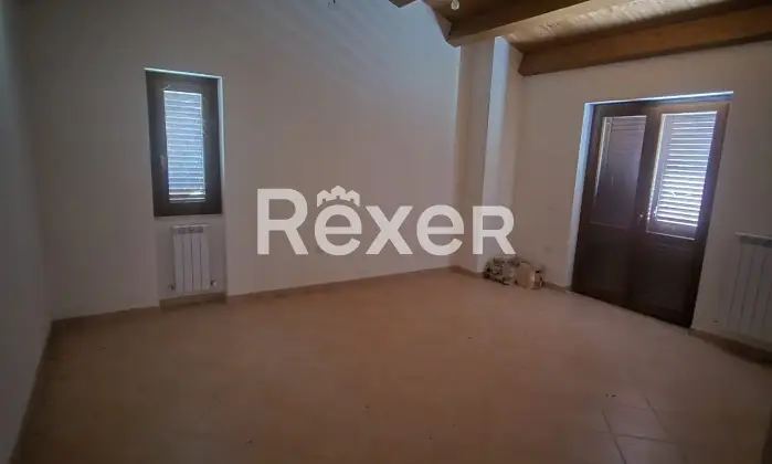 Rexer-Isola-del-Gran-Sasso-dItalia-Masseria-nuova-in-vendita-a-Isola-del-Gran-Sasso-dItalia-Altro