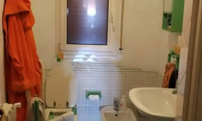 Rexer-Marsala-Ampio-appartamento-semiarredato-con-posto-auto-assegnato-Bagno