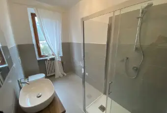 Rexer-Modigliana-Trilocale-con-giardino-e-posto-auto-Bagno