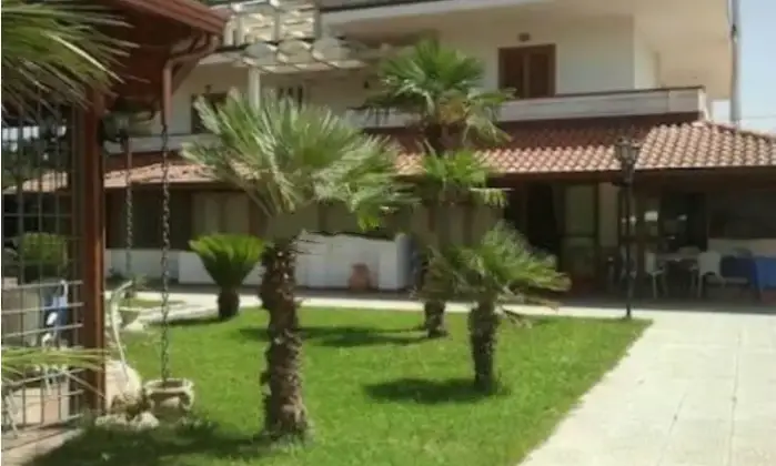 Rexer-Caiazzo-Vendesi-villla-in-Sp-a-Caiazzo-Giardino