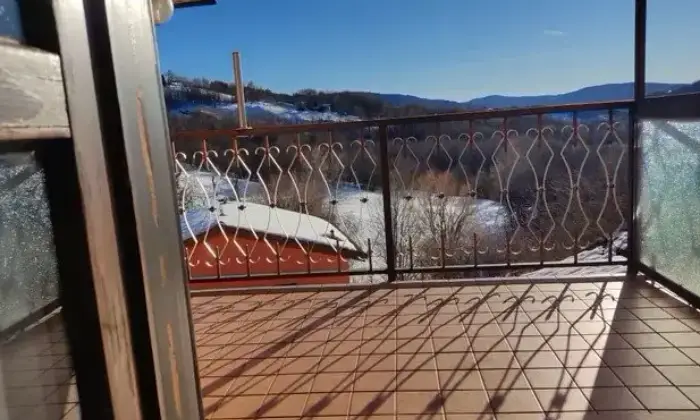 Rexer-Loiano-Appartamento-su-due-piani-a-Loiano-TERRAZZO