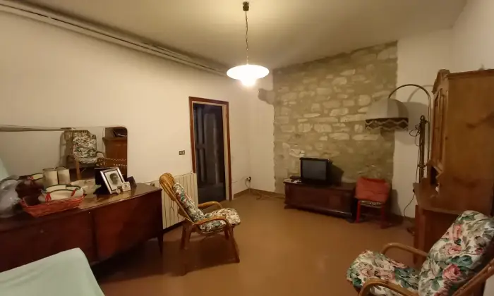 Rexer-Cagli-Tre-fabbricati-con-ampio-parco-vicino-bel-centro-storico-Marche-Altro