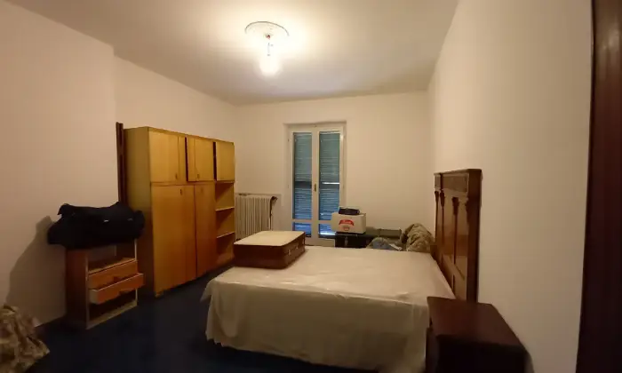 Rexer-Cagli-Tre-fabbricati-con-ampio-parco-vicino-bel-centro-storico-Marche-CameraDaLetto