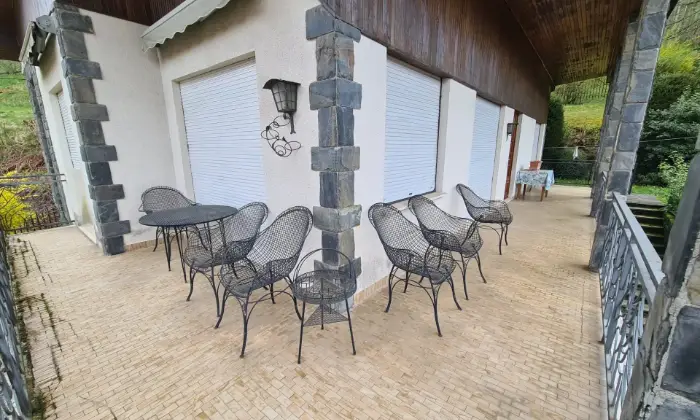 Rexer-Valduggia-Vendesi-Villa-a-localit-Val-Piana-a-Valduggia-Balcone