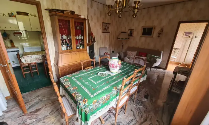 Rexer-Valduggia-Vendesi-Villa-a-localit-Val-Piana-a-Valduggia-SALONE