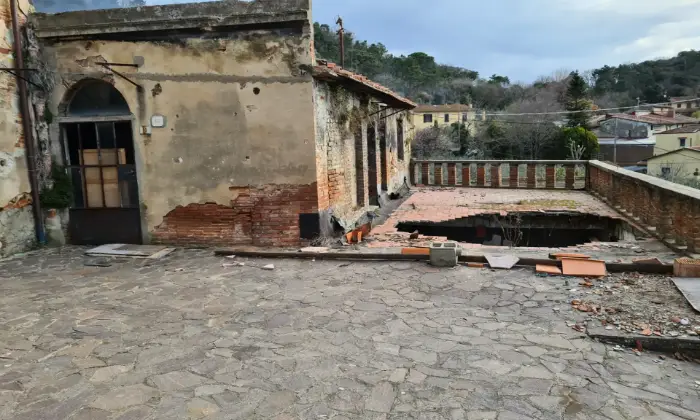 Rexer-Vicopisano-CASOLARE-RUSTICO-VICOPISANO-Giardino