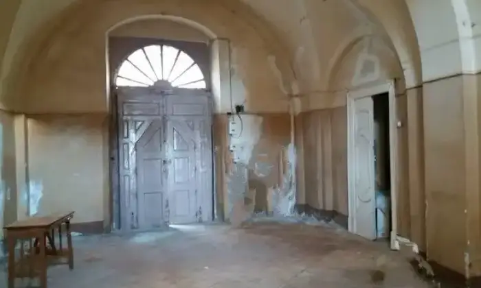 Rexer-Ferrandina-Vendesi-appartamento-da-ristrutturare-Altro