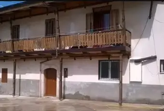 Rexer-Montesarchio-Rusticocasale-in-Via-Francesco-Quarantiello-Montesarchio-Altro