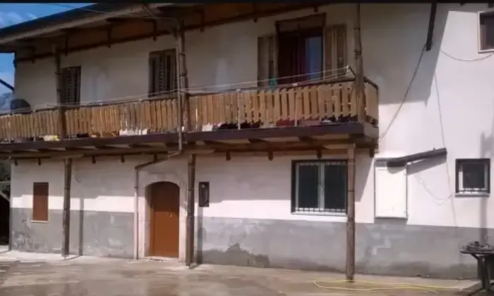 Rexer-Montesarchio-Rusticocasale-in-Via-Francesco-Quarantiello-Montesarchio-Altro