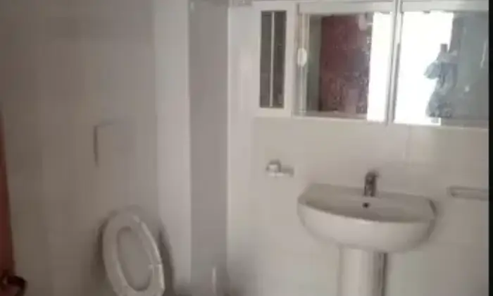 Rexer-Tolentino-Vendesi-appartamento-a-TOLENTINO-MC-Bagno