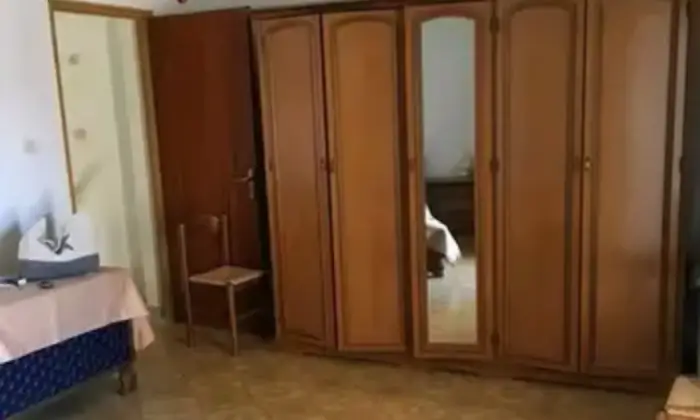 Rexer-Fabrizia-Vendesi-villa-a-schiera-in-Via-Giovanni-Boccaccio-CAMERA-DA-LETTO