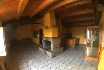 Rexer-Fabriano-Vendesi-ampio-casolare-Altro