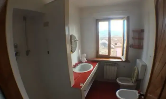 Rexer-Fabriano-Vendesi-ampio-casolare-Bagno