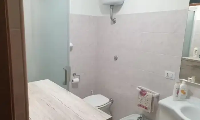 Rexer-Nurri-Vendesi-casa-indipendente-a-Nurri-Bagno
