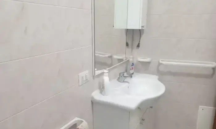 Rexer-Nurri-Vendesi-casa-indipendente-a-Nurri-Bagno