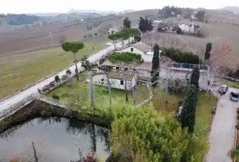 Rexer-Arcevia-Villa-in-campagna-in-vendita-a-Piticchio-di-ARCEVIA-AN-Terrazzo