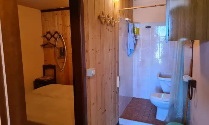 Rexer-Montecreto-Appartamento-in-centro-a-Montecreto-Bagno