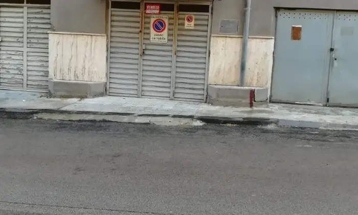 Rexer-Caltanissetta-Box-auto-doppio-in-vendita-in-centro-a-Caltanissetta-CL-Garage