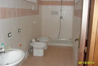 Rexer-Misilmeri-AFFITTO-LUMINOSO-BILOCALE-USO-FORESTERIA-Bagno