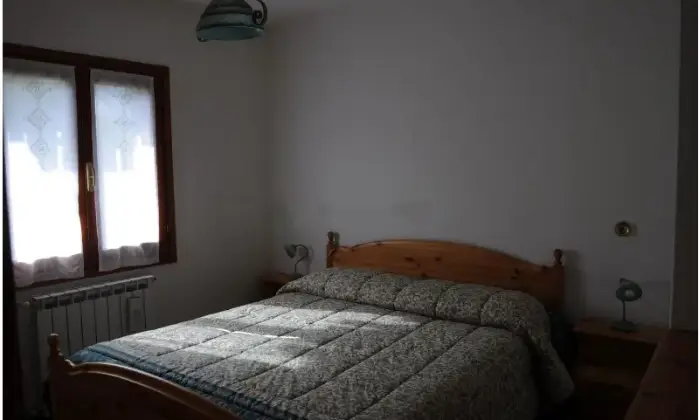 Rexer-Fiumalbo-Trilocale-in-vendita-in-via-Faidello-a-Fiumalbo-CameraDaLetto