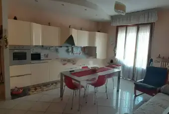 Rexer-Castelfiorentino-Vendesi-appartamento-in-Piazza-Luigi-Cherubini-Centro-Castelfiorentino-Cucina