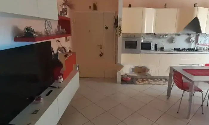Rexer-Castelfiorentino-Vendesi-appartamento-in-Piazza-Luigi-Cherubini-Centro-Castelfiorentino-Cucina