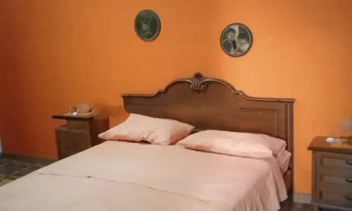Rexer-Montenero-di-Bisaccia-Vendesi-trilocale-via-Regina-Elena-Montenero-di-Bisaccia-CameraDaLetto